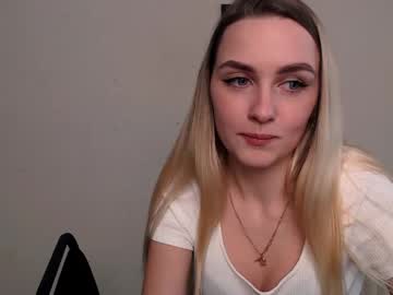 webcam girl bottomless_eyes_ live cam image #1435275