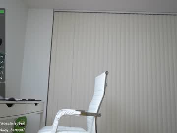 webcam girl ashley_benson1 live cam image #2982419