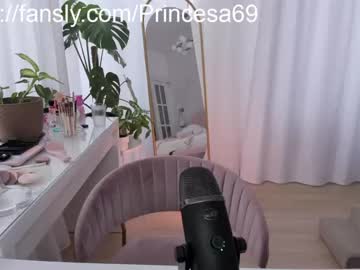 webcam girl honey_devildoll live cam image #5828579