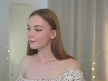webcam girl kira_rider live cam image #7005091