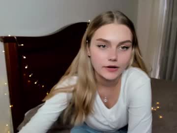 webcam girl lilliankooper live cam image #1931244