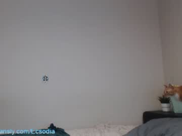 webcam girl ecsodia live cam image #2128397