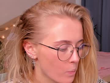 webcam girl linellali live cam image #2664765