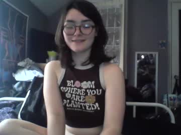 webcam girl soursou live cam image #6737075