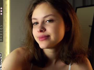webcam girl a_whole_eternity live cam image #6864454