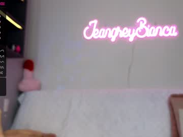 webcam girl jeangreybianca live cam image #3941206
