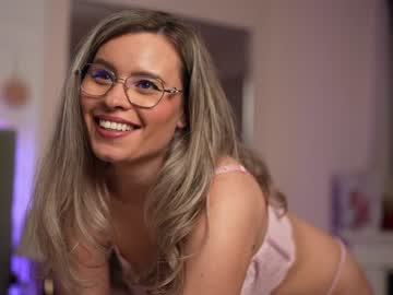webcam girl brandywhite live cam image #4030996
