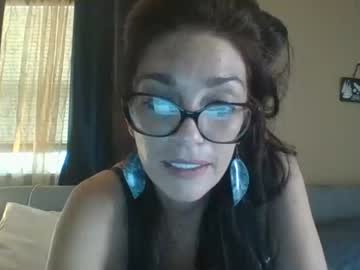 webcam girl lunalyons live cam image #3854445