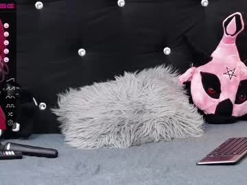 webcam girl xenomy live cam image #5067289