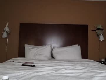 webcam couple ari_lovexo live cam image #6170085