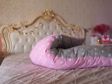 webcam girl pussy__money__weed live cam image #2783922