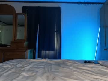 webcam couple ari_lovexo live cam image #2322597