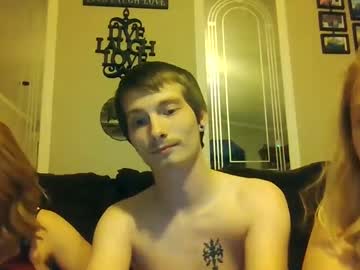 webcam couple fall_flowers live cam image #7049208