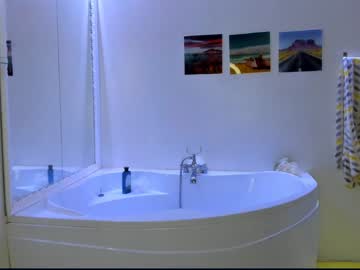 webcam girl elisa_oliver live cam image #724218