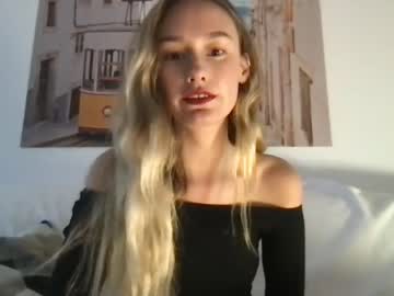 webcam girl sweetcocoalice live cam image #3897344