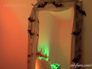 webcam girl ezra live cam image #332944