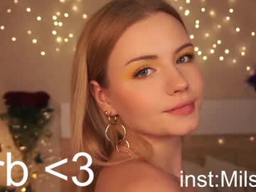 webcam couple beatris_mils live cam image #3874365