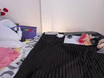 webcam girl petite_ live cam image #489356