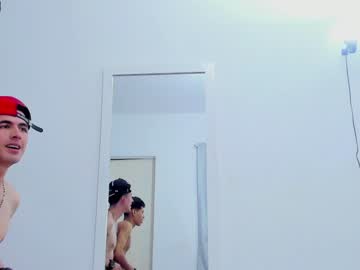 webcam man kevin_marlon live cam image #3035193