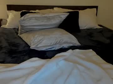 webcam girl carliescott_meow live cam image #1397781