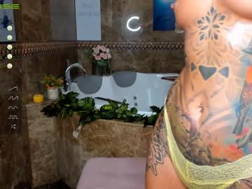 webcam girl nickyneck live cam image #2404862