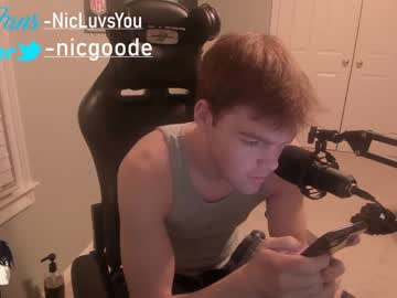 webcam man plzcallmenic live cam image #3435596