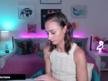 webcam girl holihurricane live cam image #4593795