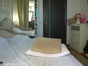 webcam girl oh_julie live cam image #2512411