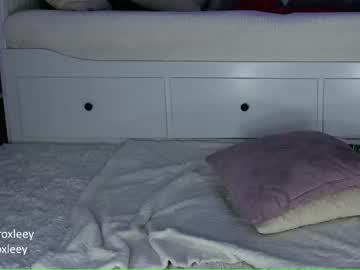 webcam girl roxy_blue_eyed_ live cam image #1283023