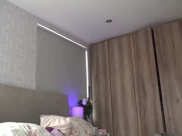 webcam girl tattoo_ninja_kitty live cam image #2421489