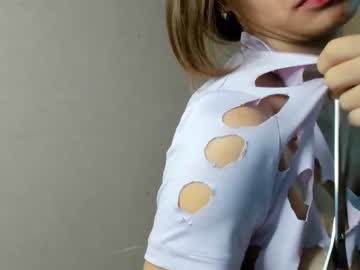 webcam girl gloria_mooree live cam image #5162049