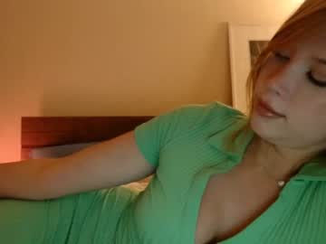 webcam girl bitter_moon live cam image #4299933