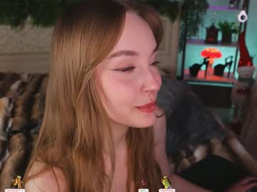 webcam girl lissa_meooow live cam image #16