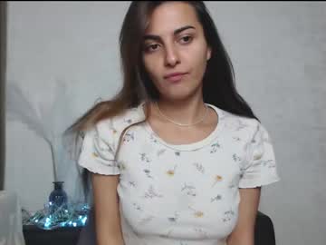 webcam girl sweetbrunettt live cam image #2345143
