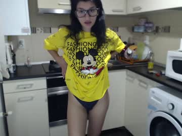 webcam couple maya_and_guests live cam image #1901824
