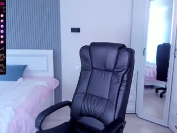 webcam girl ukrainian_babygirl live cam image #1958984