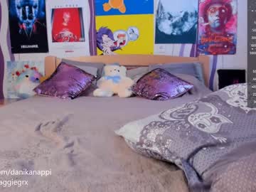 webcam girl danikanappi live cam image #6573279
