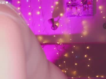 webcam girl aveksmr live cam image #710860