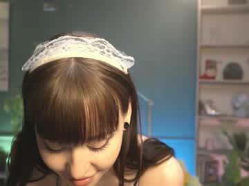 webcam girl ella_knockers_xl live cam image #1614851