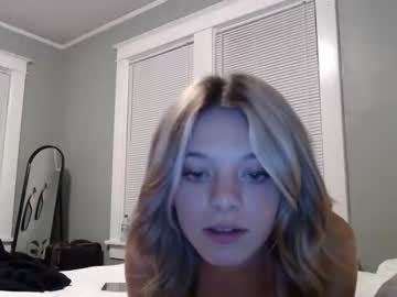 webcam girl lily_marieee live cam image #3949710
