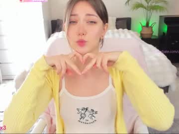 webcam girl uwuxo live cam image #6286347