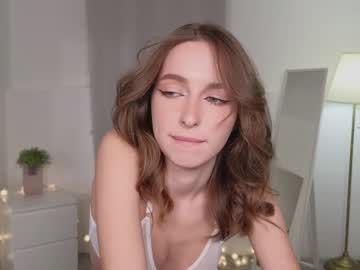 webcam girl silent_chill live cam image #6311759