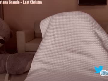 webcam girl hollyextra live cam image #841407
