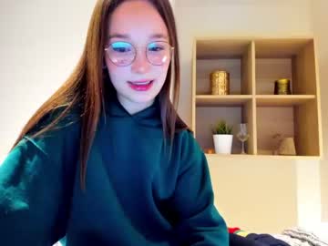 webcam girl ellie_leen live cam image #1281144