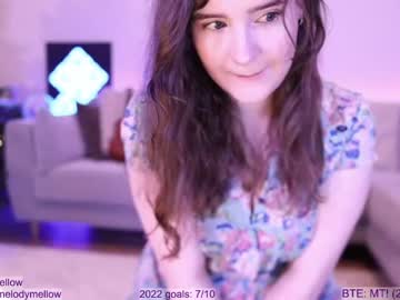 webcam girl in_tune live cam image #870995