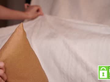 webcam girl bonnie_petite live cam image #6476562