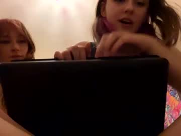 webcam couple lilynrose live cam image #4113372