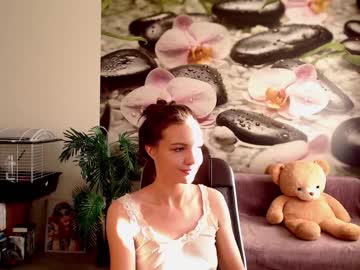 webcam girl jennycutey live cam image #1203949