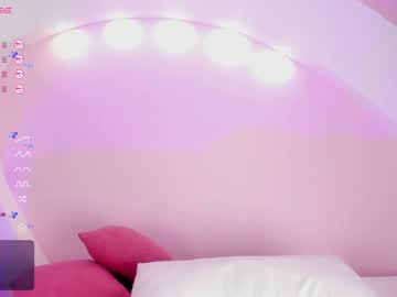 webcam girl emilylittle live cam image #5215153