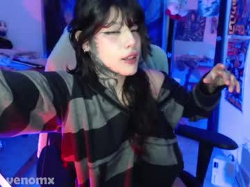 webcam girl givenom live cam image #6883126